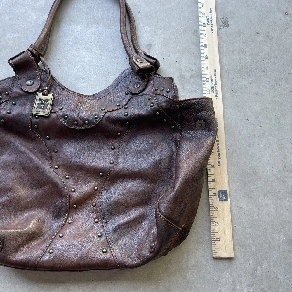 Frye minor wear